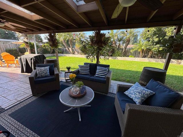 3542 Governor Drive, San Diego, CA 92122