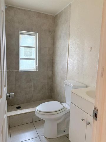 2203 Taft Street B, Hollywood, FL 33020