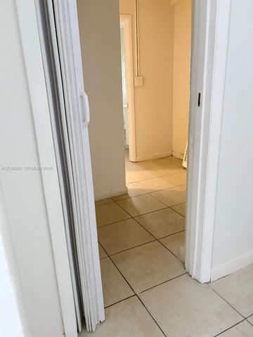 2203 Taft Street B, Hollywood, FL 33020