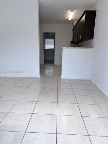 2203 Taft Street B, Hollywood, FL 33020