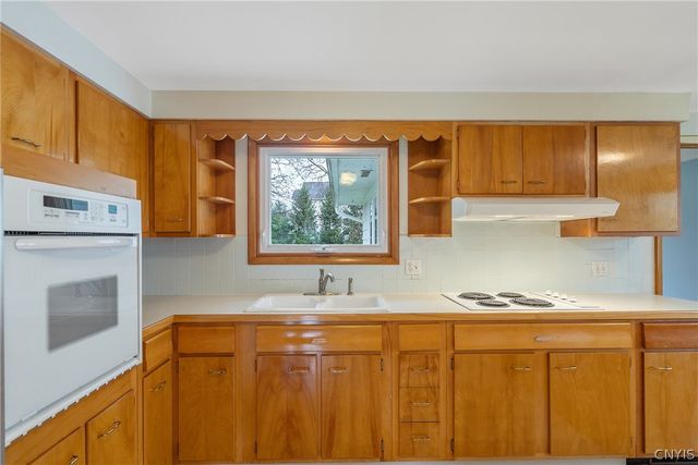 138 Bennett Road, Camillus, NY 13031
