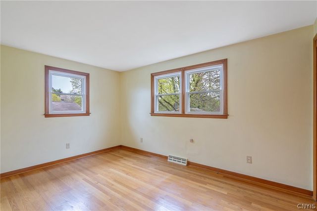 138 Bennett Road, Camillus, NY 13031