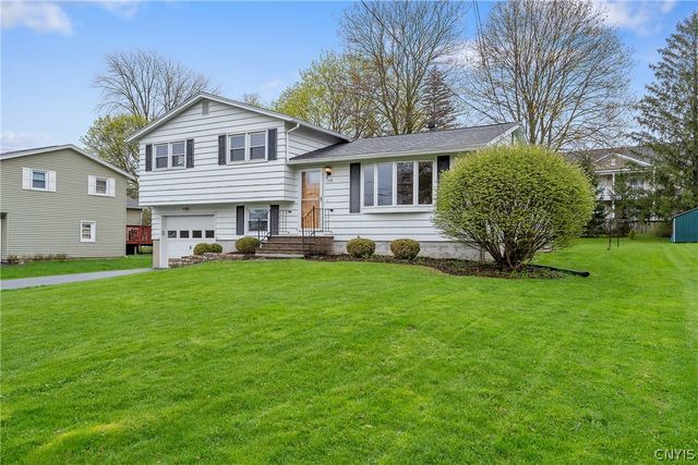 138 Bennett Road, Camillus, NY 13031