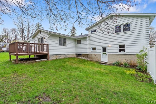 138 Bennett Road, Camillus, NY 13031