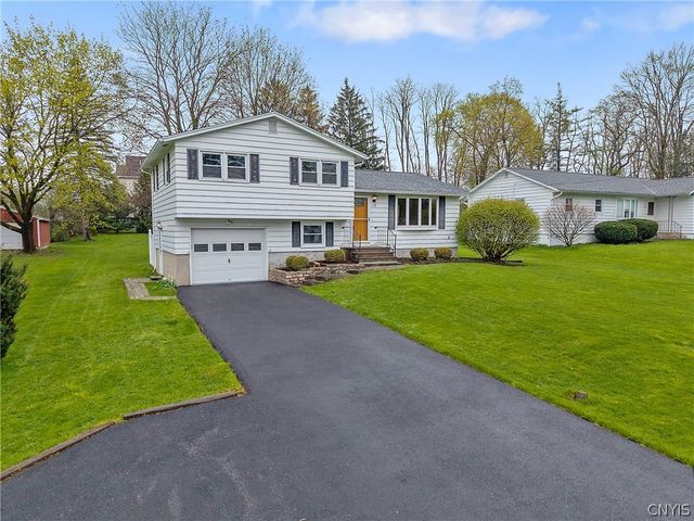 138 Bennett Road, Camillus, NY 13031