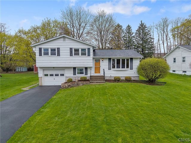 138 Bennett Road, Camillus, NY 13031