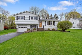 138 Bennett Road, Camillus, NY 13031