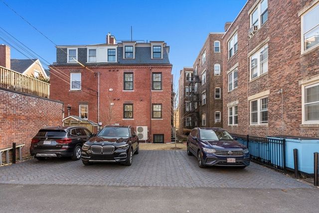 1762 Beacon St 1, Brookline, MA 02445