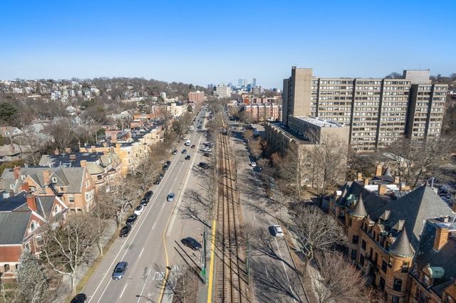 1762 Beacon St 1, Brookline, MA 02445