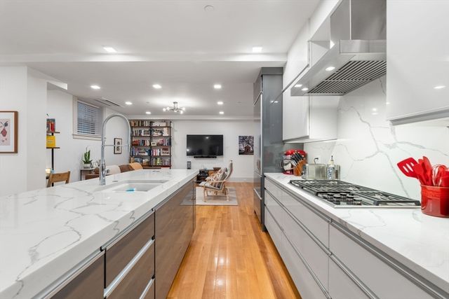 1762 Beacon St 1, Brookline, MA 02445