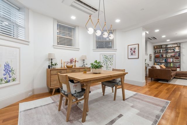 1762 Beacon St 1, Brookline, MA 02445