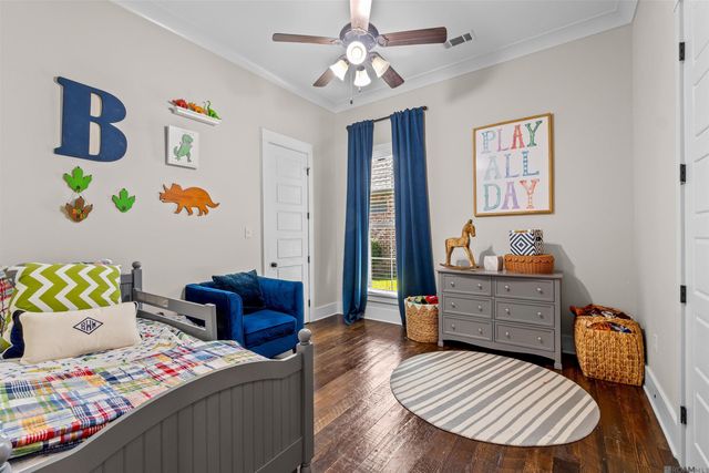 2537 Tiger Crossing Dr, Baton Rouge, LA 70810