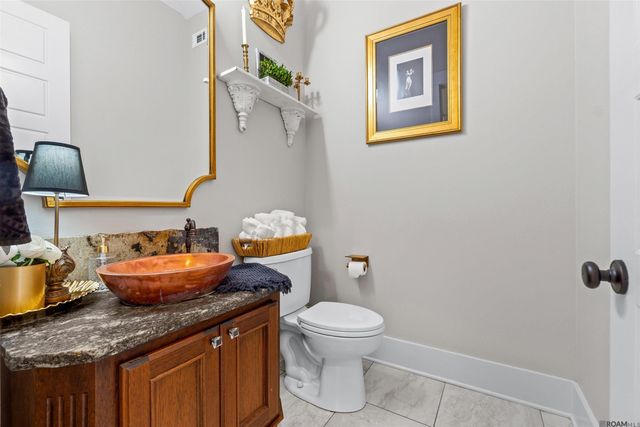 2537 Tiger Crossing Dr, Baton Rouge, LA 70810