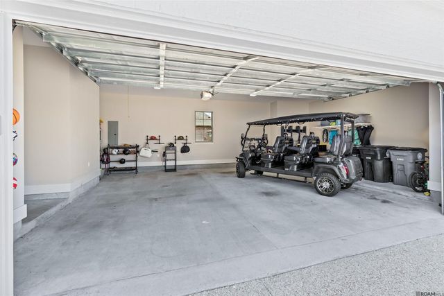 2537 Tiger Crossing Dr, Baton Rouge, LA 70810