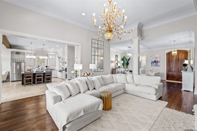 2537 Tiger Crossing Dr, Baton Rouge, LA 70810