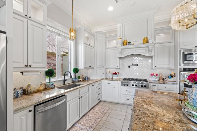 2537 Tiger Crossing Dr, Baton Rouge, LA 70810