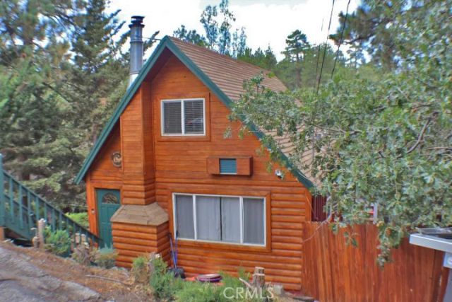 556 Villa Grove Avenue, Big Bear City, CA 92314