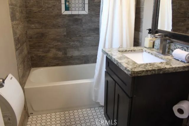 556 Villa Grove Avenue, Big Bear City, CA 92314