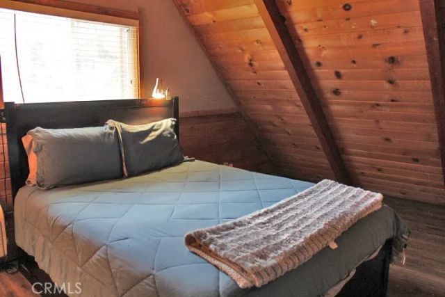 556 Villa Grove Avenue, Big Bear City, CA 92314