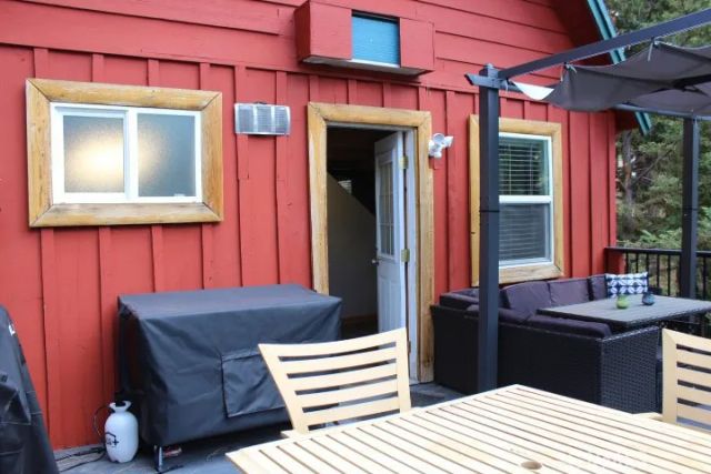 556 Villa Grove Avenue, Big Bear City, CA 92314