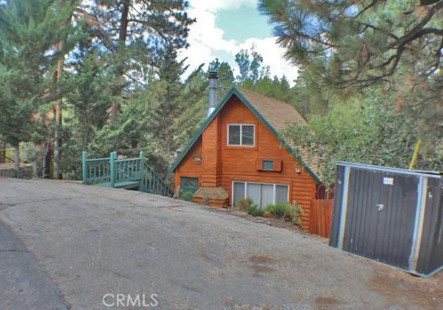 556 Villa Grove Avenue, Big Bear City, CA 92314