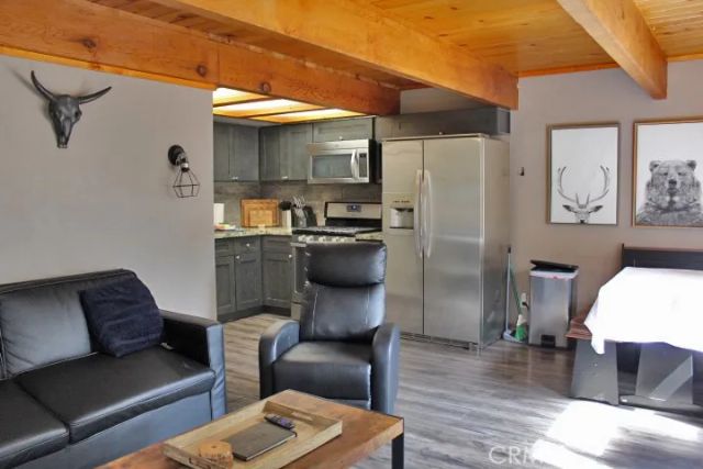 556 Villa Grove Avenue, Big Bear City, CA 92314