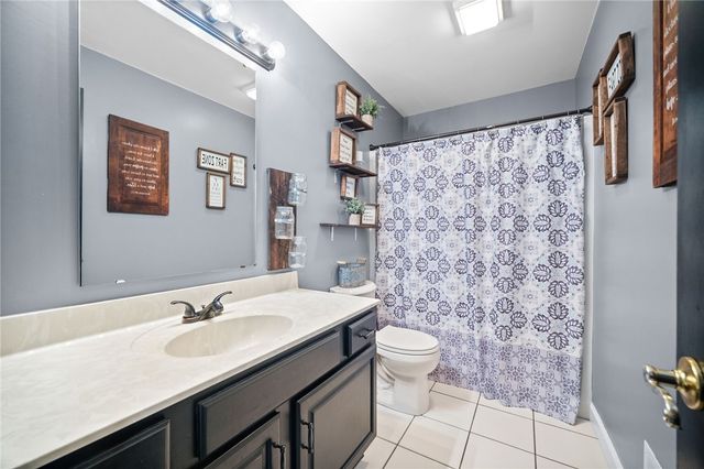 1021 Greggerson Rd, Irwin, PA 15642