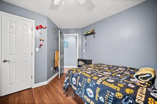 1021 Greggerson Rd, Irwin, PA 15642