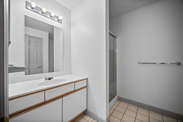 1021 Greggerson Rd, Irwin, PA 15642