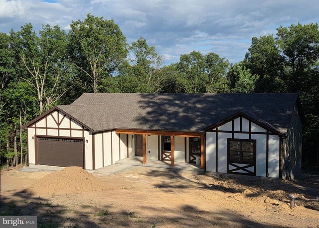 150 FOUR SEASONS DR E, Gore, VA 22637