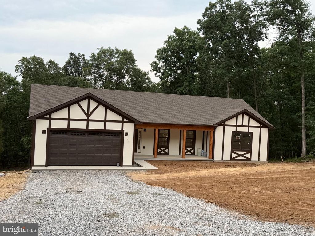 150 FOUR SEASONS DR E, Gore, VA 22637