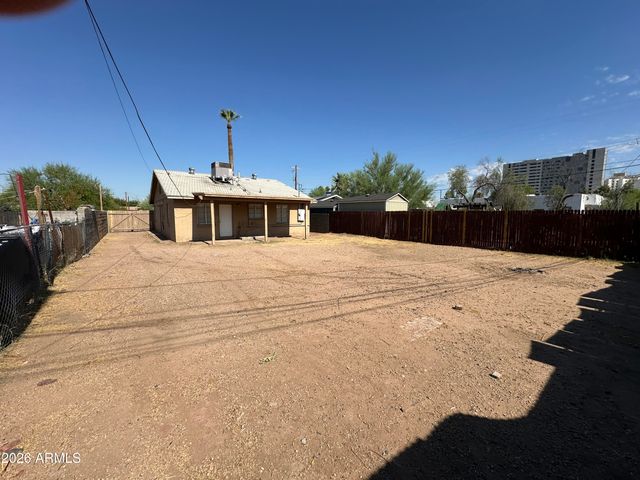 1109 N 11TH Street, Phoenix, AZ 85006