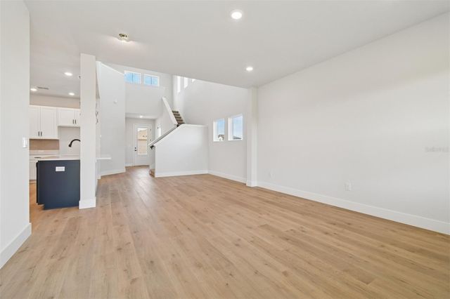 5129 CHAPEL ROW AVENUE, Apollo Beach, FL 33572