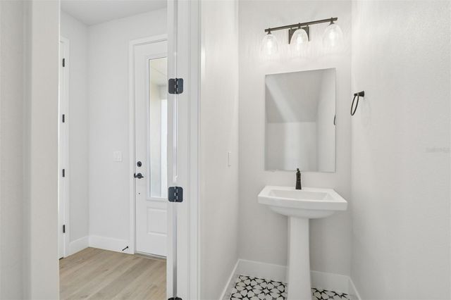 5129 CHAPEL ROW AVENUE, Apollo Beach, FL 33572