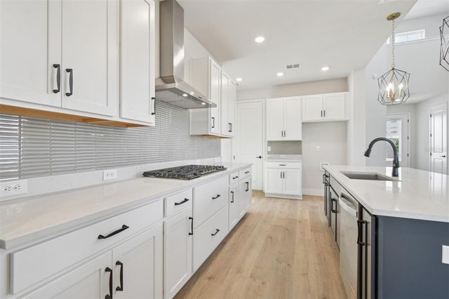 5129 CHAPEL ROW AVENUE, Apollo Beach, FL 33572