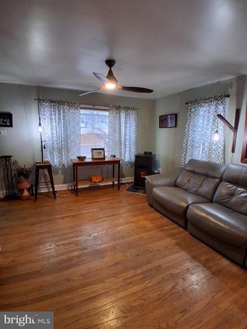 630 WILLOW ST, Pottstown, PA 19464