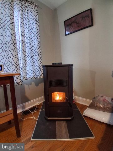 630 WILLOW ST, Pottstown, PA 19464