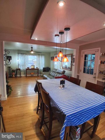 630 WILLOW ST, Pottstown, PA 19464