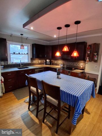 630 WILLOW ST, Pottstown, PA 19464