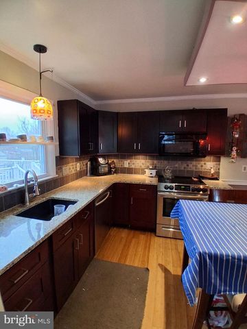 630 WILLOW ST, Pottstown, PA 19464