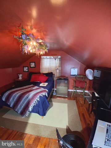 630 WILLOW ST, Pottstown, PA 19464