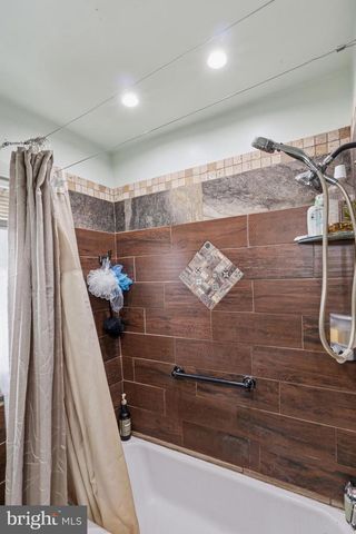 630 WILLOW ST, Pottstown, PA 19464