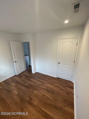 20 Gladney Avenue, Bayville, NJ 08721
