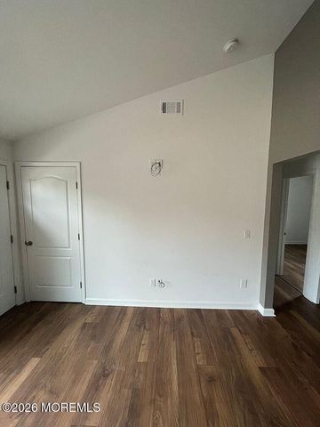 20 Gladney Avenue, Bayville, NJ 08721