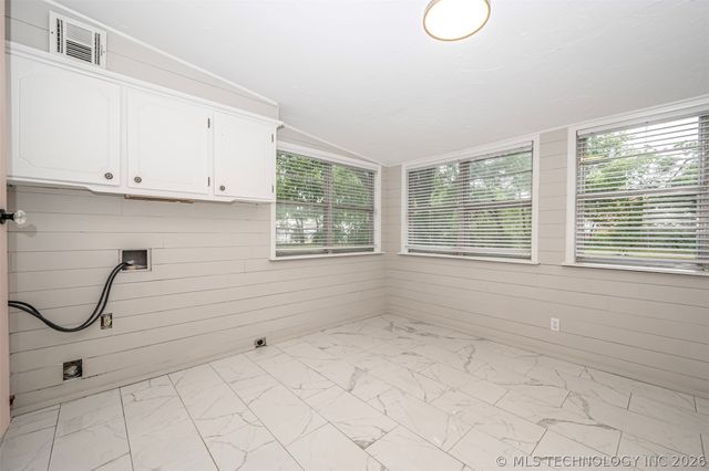 1305 Hargrove Street, Ardmore, OK 73401