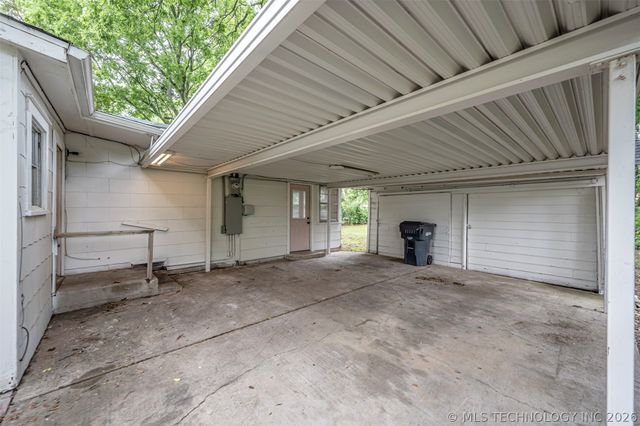 1305 Hargrove Street, Ardmore, OK 73401