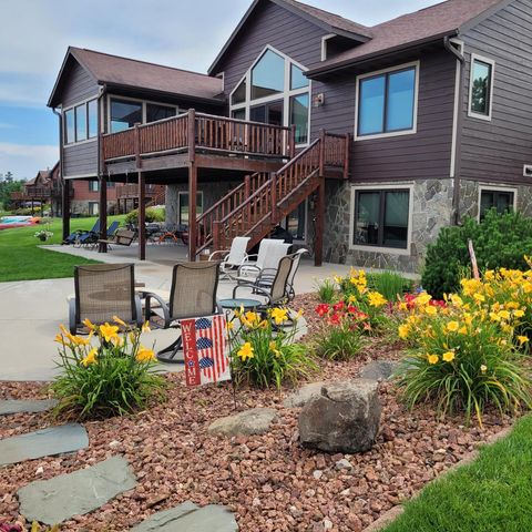 N8098 15th AVENUE, New Lisbon, WI 53950