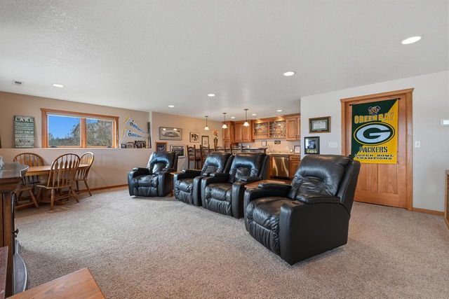 N8098 15th AVENUE, New Lisbon, WI 53950