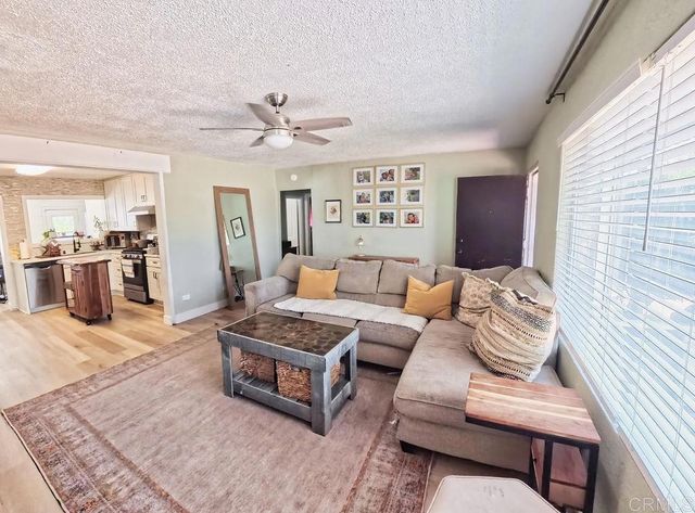 117 Nevada Avenue, Vista, CA 92084