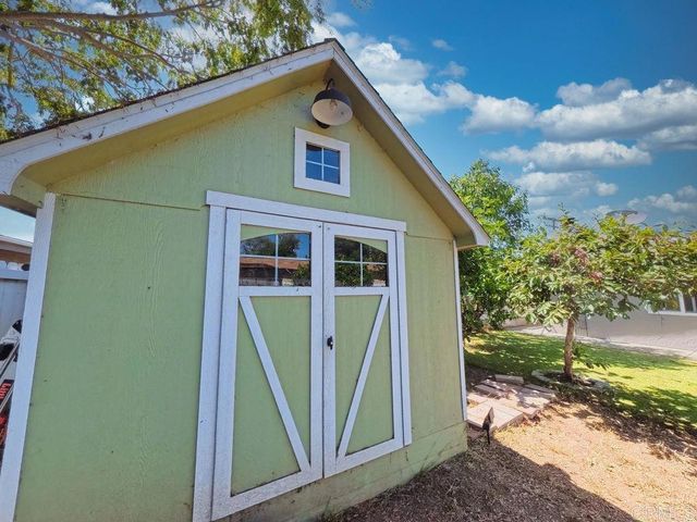 117 Nevada Avenue, Vista, CA 92084